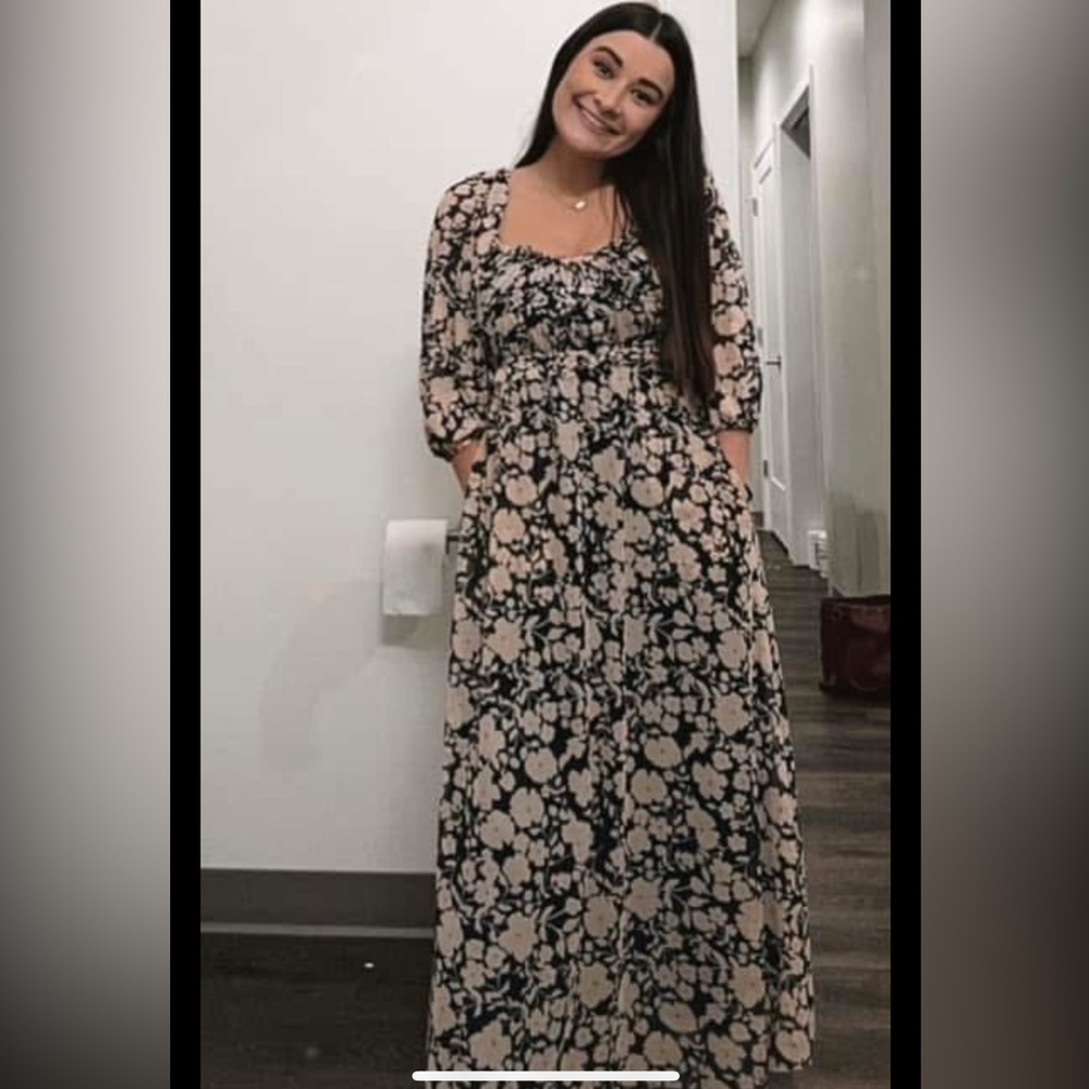 dRA Floral Maxi Dress